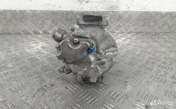 Компрессор системы кондиционирования Toyota Avensi