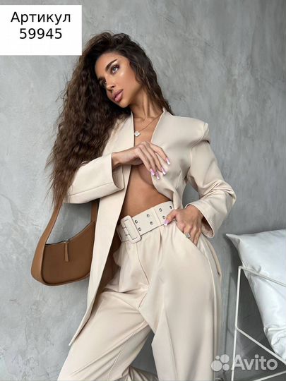 Костюм с брюками