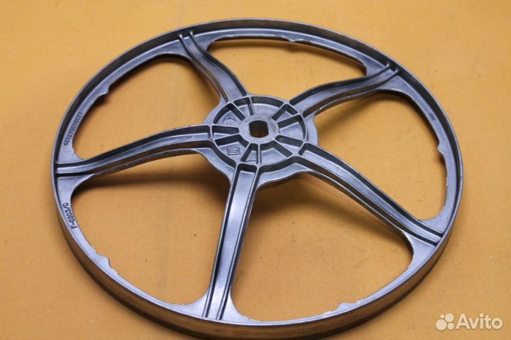 Шкив Whirpool 461975016621 бу. 6371