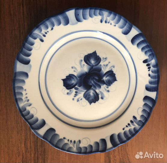 Гжель Посуда и статуэтки