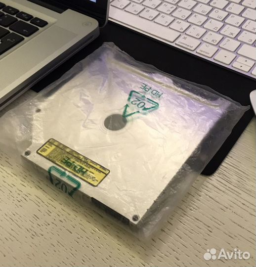 Встроенный оптический CD DVD привод Apple MacBook