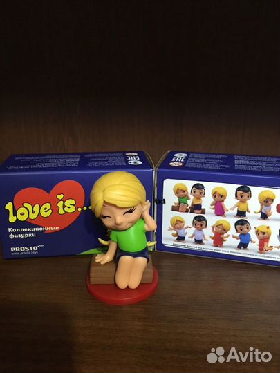 Фигурка love is