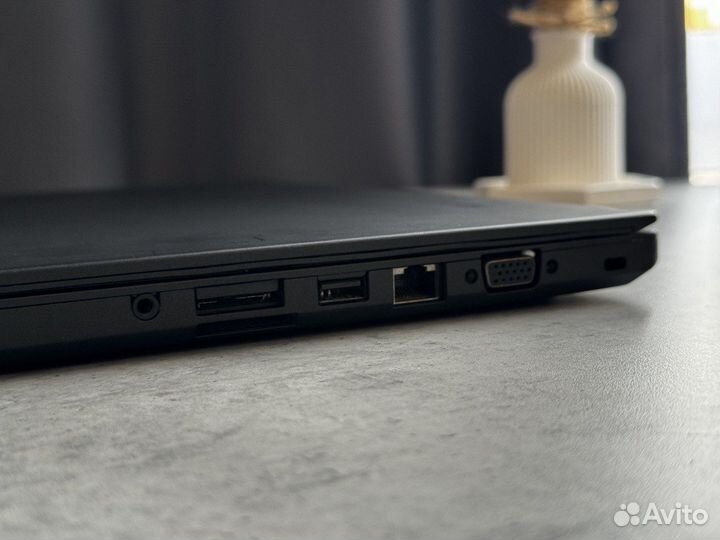 Мощный ноутбук 14 FHD как новый