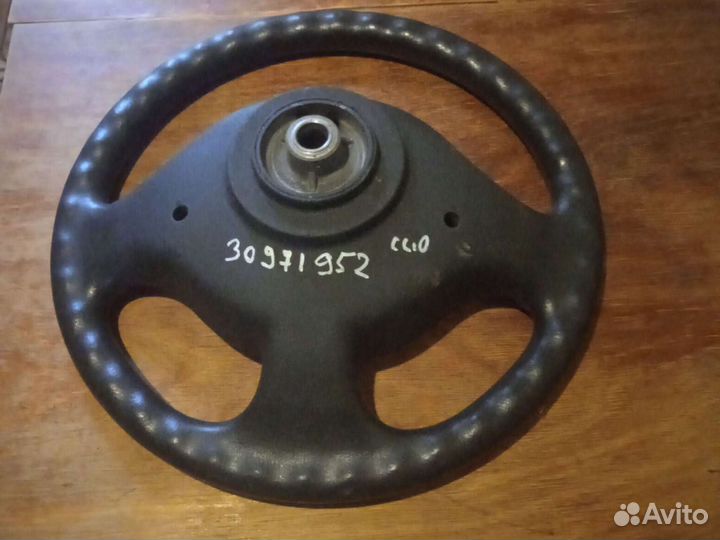 Рулевое колесо Renault Symbol до 2001 года выпуска