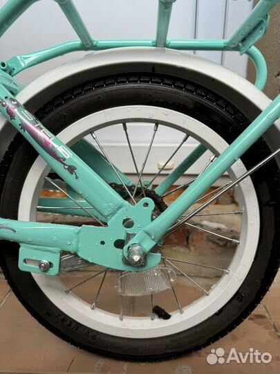 Детский велосипед четырехколесный