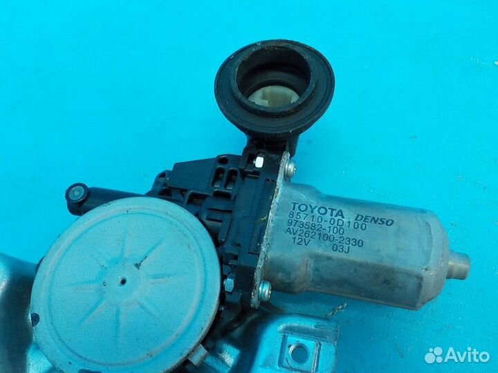 Стеклоподъемник задний левый toyota Auris (E15) 20