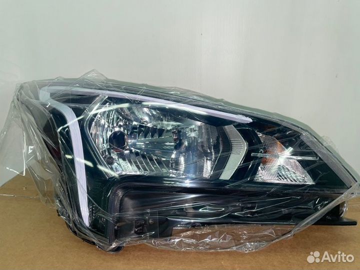 Фара передняя правая Kia Rio