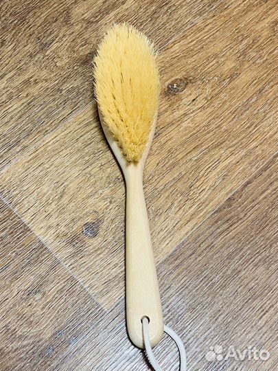 Щетка для сухого массажа новая