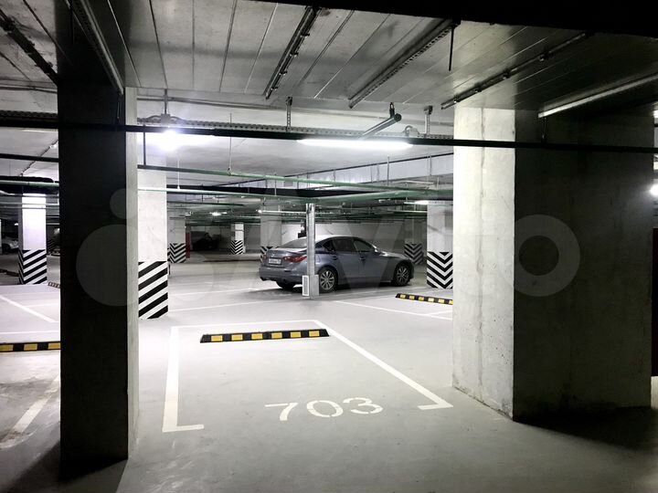 Машиноместо, 20 м²