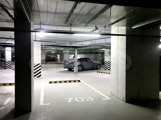 Машиноместо, 20 м²