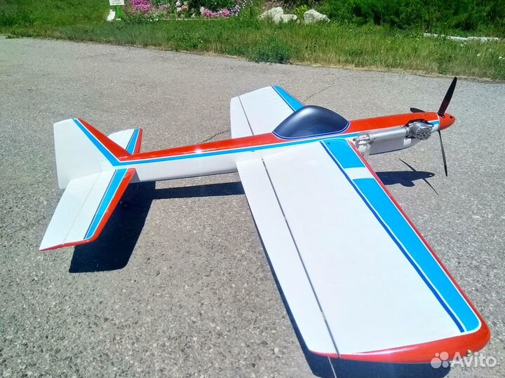 Авиамодель пилотажная кордовая