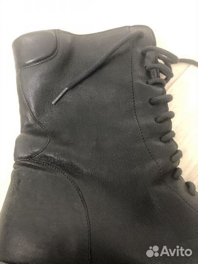 Ботинки женские Boutique 39 -40 р