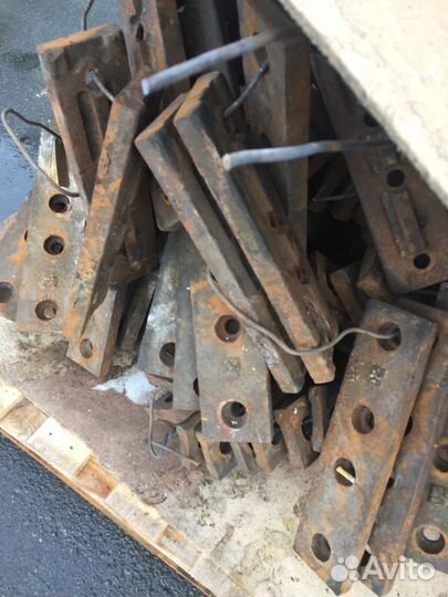 Литье запчастей для дробилок 110г13л