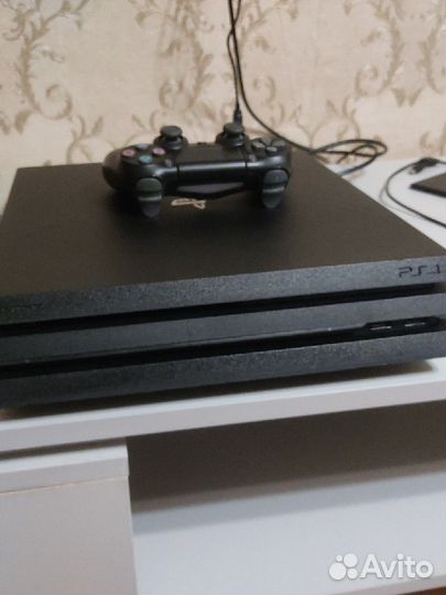 Sony PS4 pro 1tb