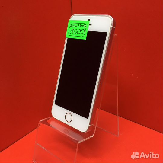 Телефон iPhone se (23052)