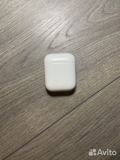 Беспроводные наушники apple airpods