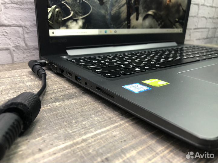 Игровой ноутбук Lenovo i5/8Gb/2Видеокарты