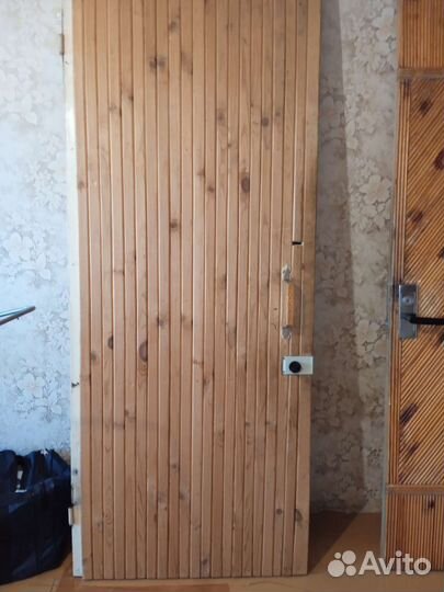 Дверь входная деревянная бу