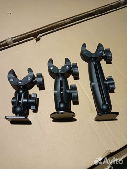 Держатель ноги электромотора