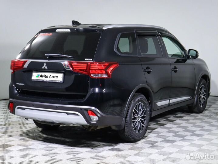 Mitsubishi Outlander 2.0 CVT, 2021, 65 214 км