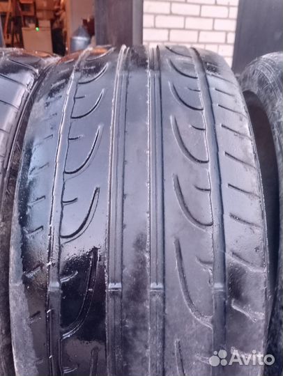 Dunlop SP Sport Maxx 245/40 R19 и 275/35 R19