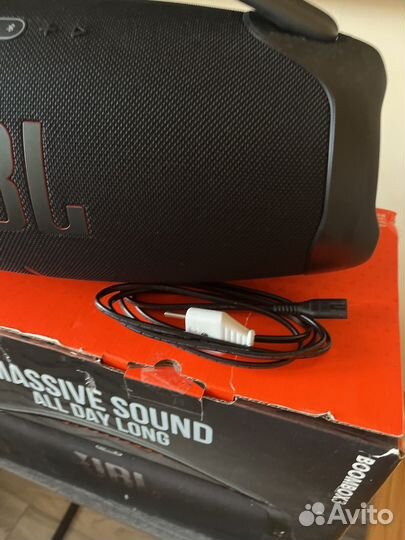 Колонка jbl boombox 3
