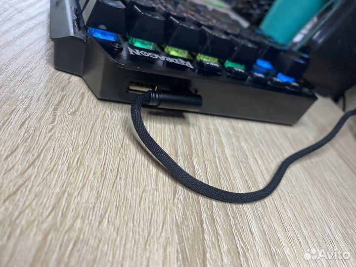 Игровая механическая клавиатура