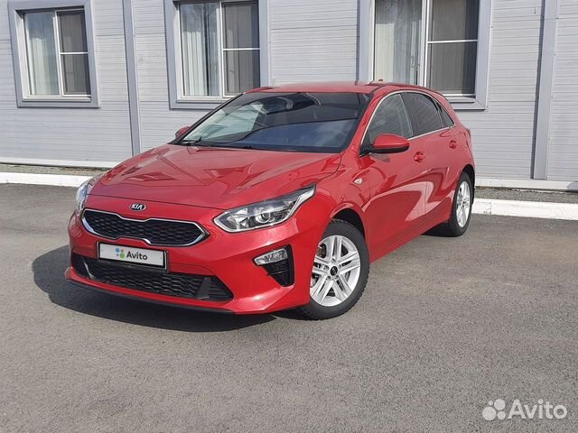 Kia Ceed 2019 красный