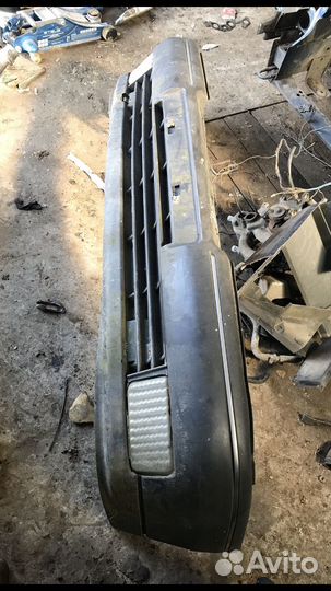 Передний бампер Опель Омега А