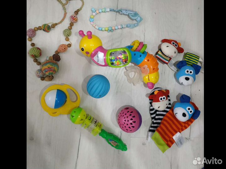 Развивающие игрушки 0+