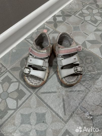 Босоножки для девочки 23 размер