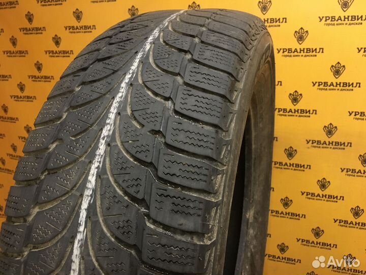 Bridgestone Blizzak LM-80 Evo 235/65 R17 104H