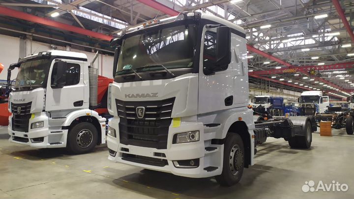 Слесарь по ремонту грузовых со знанием электроники