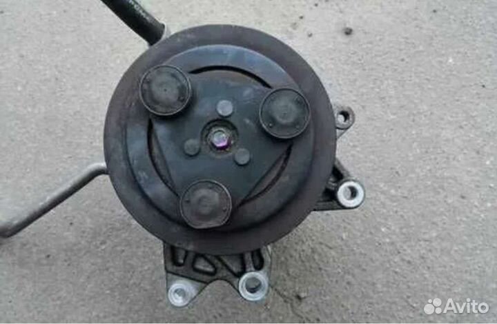 Компрессор кондиционера Nissan Teana J31 vq23de