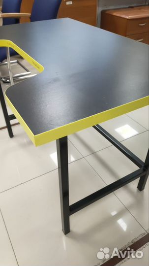 Геймерский стол, стол игровой