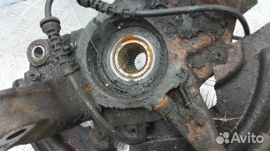 Ступица передняя левая renault megane 3 (OSE17K901