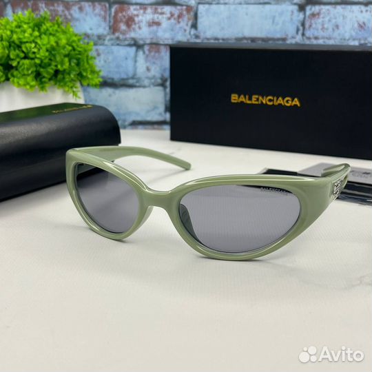Солнцезащитные очки balenciaga