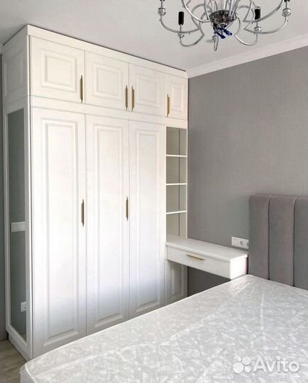 Шкаф распашной