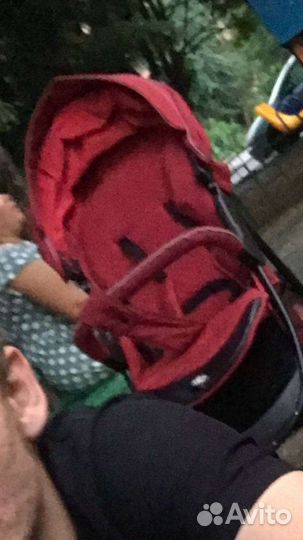 Прогулочная коляска