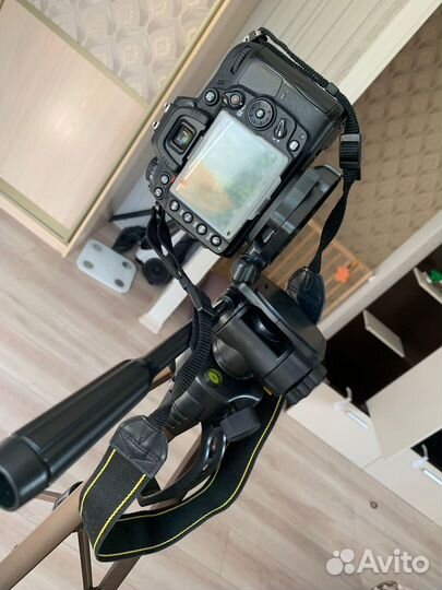 Штатив для фотоаппарата профессиональный