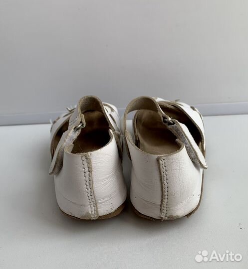 Сандалии Zara