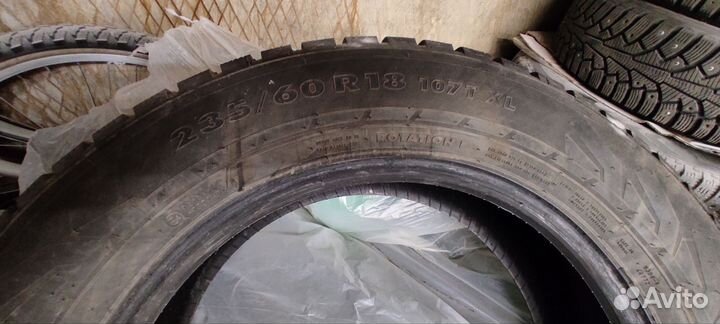 Nokian Tyres Hakkapeliitta 7 SUV 235/60 R18 107