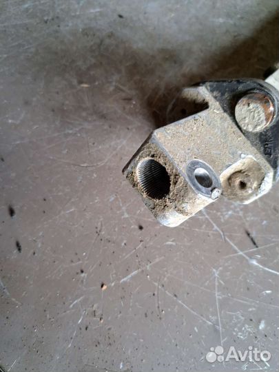 Рулевой карданчик Mercedes W210