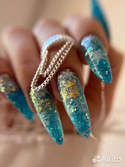 Мастер маникюра и педикюра