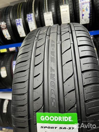 Goodride SA 37 275/35 R19 100W