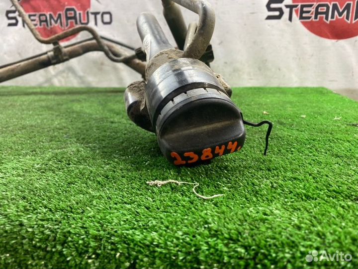 Горловина топливного бака Toyota Vitz NSP135