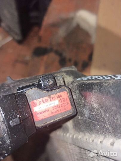 0261230106 Датчик абсолютного давления V70