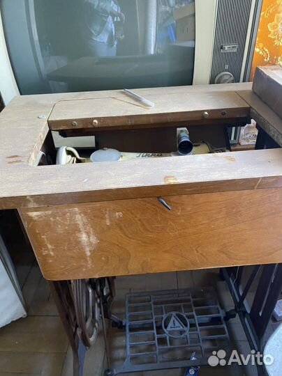 Швейная машинка