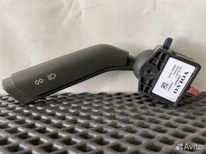 Переключатель подрулевой Volvo FH4 21967897