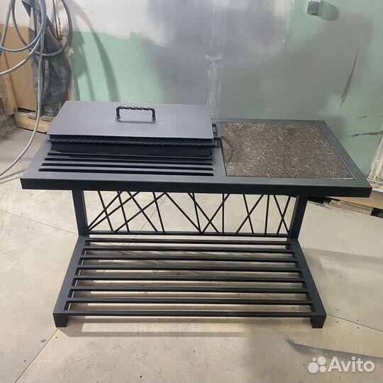 Мангал с крышкой